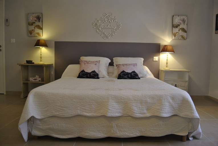 Bedroom 4, La Maison de la Cigale, Var