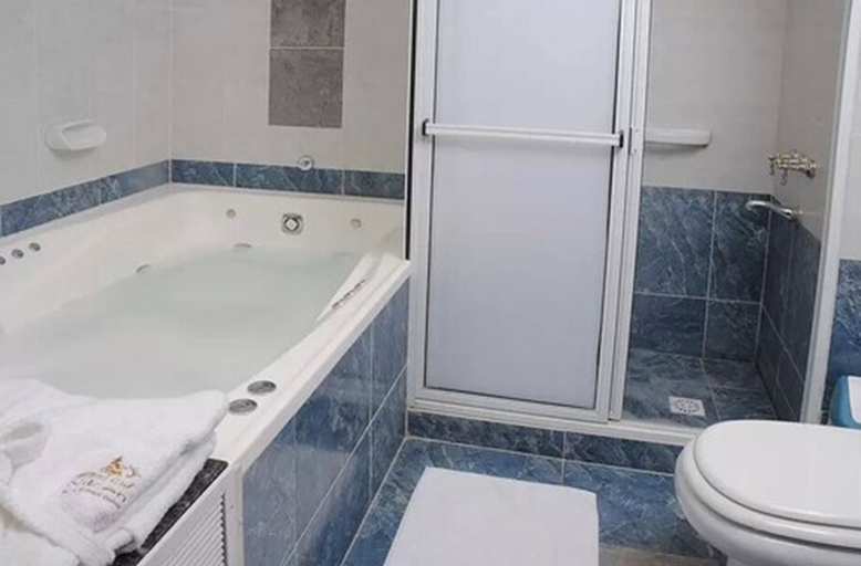 Bathroom 3, Ñikén Hotel & Spa, Necochea