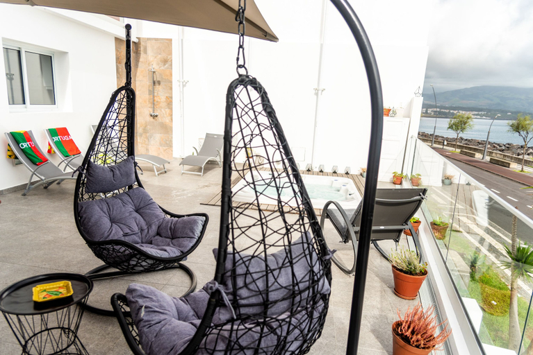 Others 5, Garoupas Inn, Ponta Delgada