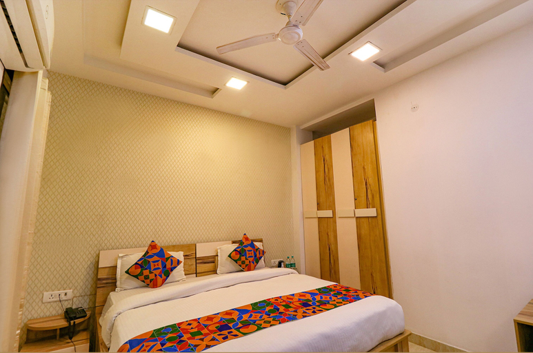 Bedroom 2, Fabhotel The Royal Oak, Gurgaon