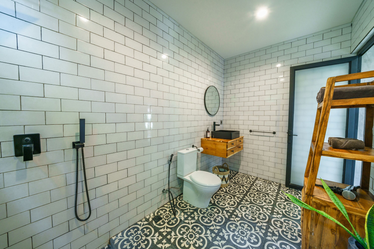 Bathroom 4, Villa Kirana, Badung