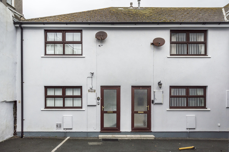 Exterior & Views 2, Harry's - 2 Bedroom Holiday Home - Tenby, Pembrokeshire