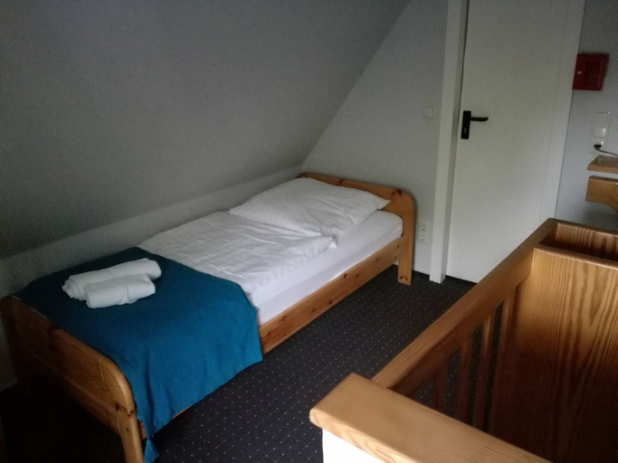 Bedroom 3, BASALT Hotel Restaurant Lounge, Plön