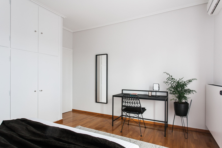 Bedroom 3, Spacious Apartment near HELEXPO, Attica