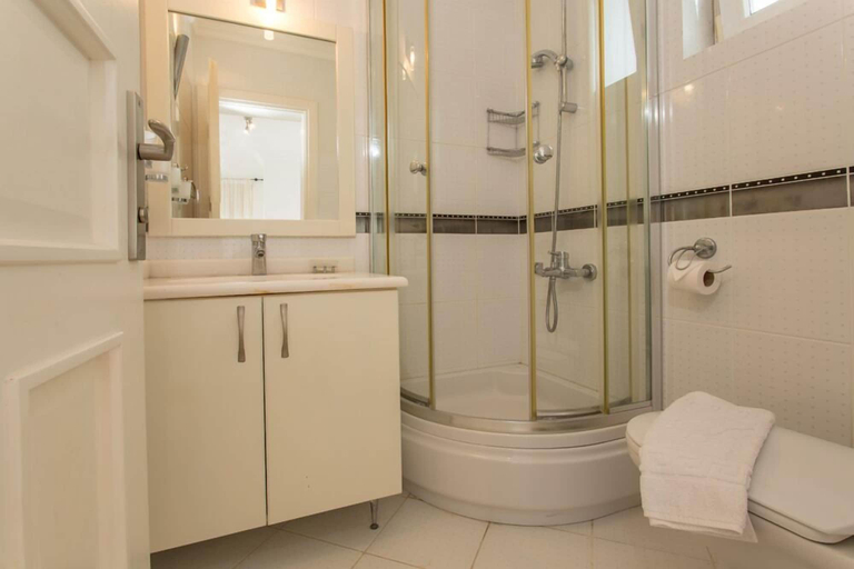 Bathroom 3, Villa La Moda, Kaş