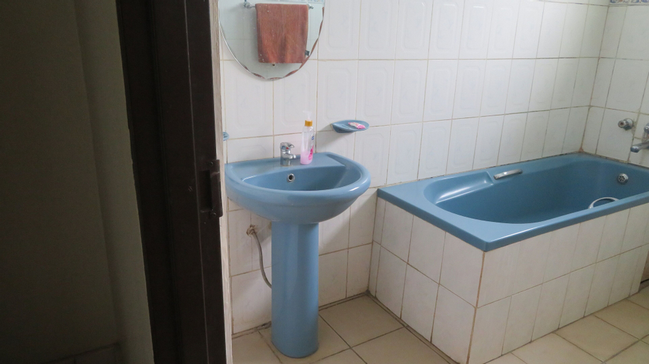 Bedroom 3, Global Village Hotel, Jonam