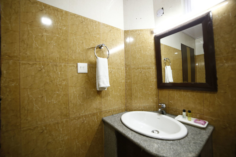 Bathroom 5, Hotel Sikkim Tourist Centre, West Sikkim