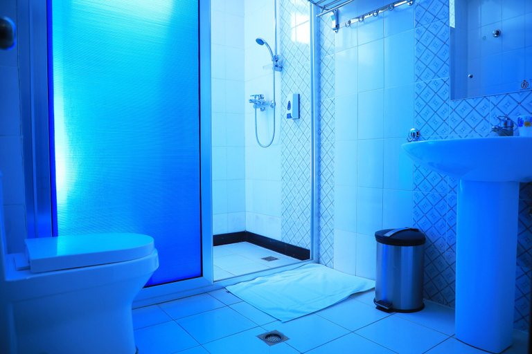 Bathroom 5, Victoria Guest House Apartments, Addis Abeba