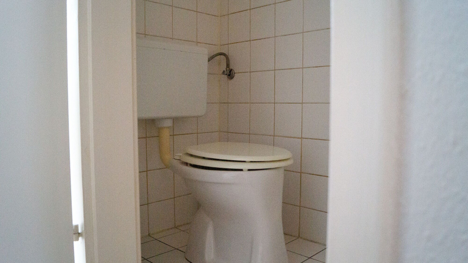 Bathroom 3, Modern Apartment in The Heart of Vienna 7, Wien