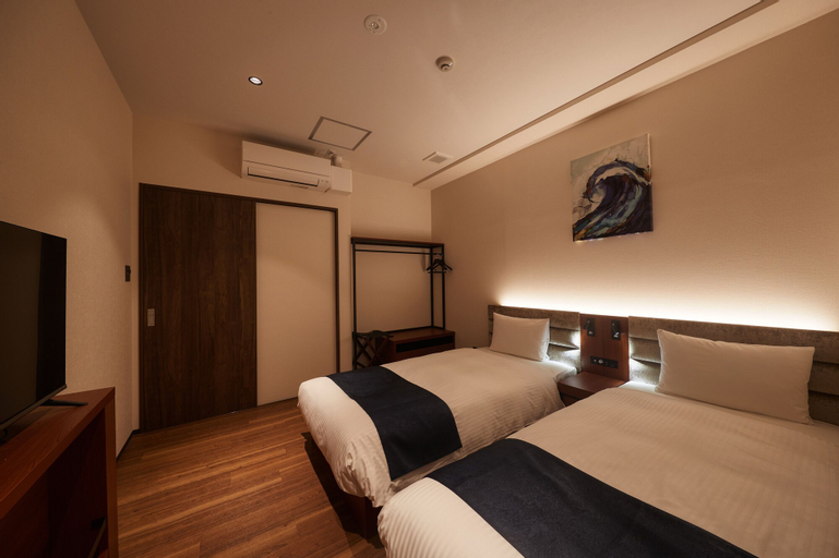 Bedroom 12