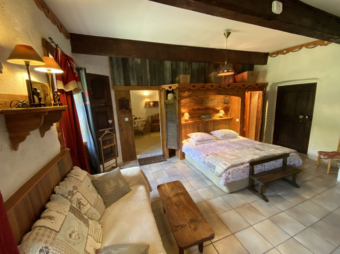 Bedroom 2, Maison d'hôtes les Méans, Alpes-de-Haute-Provence