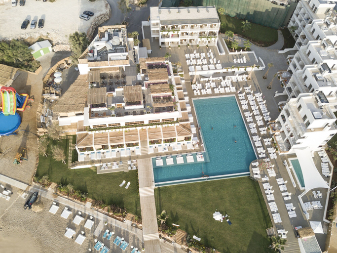 Exterior & Views 2, La Siesta Beach Resort, Aley