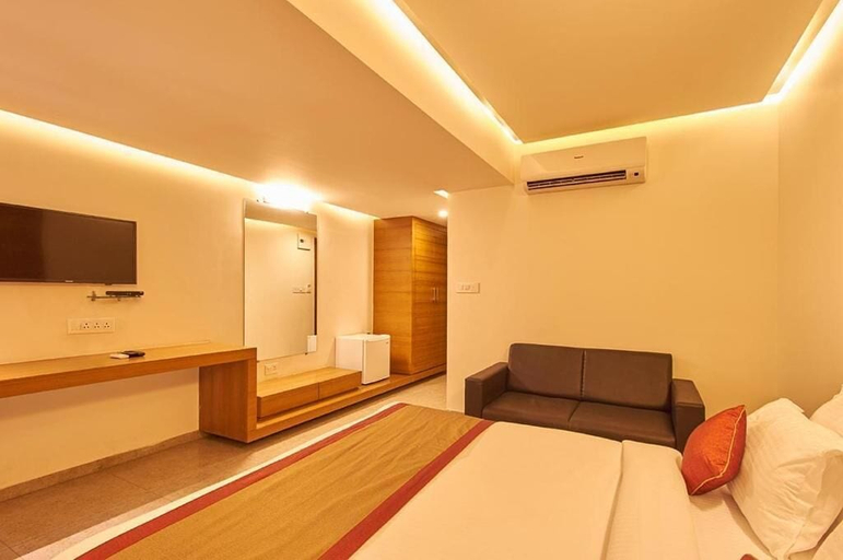 Bedroom 4, 7Wonders Hotel, Gandhinagar