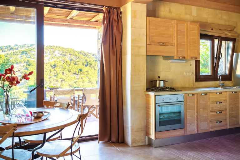 In-room dining 4, Pezoulia, Crete