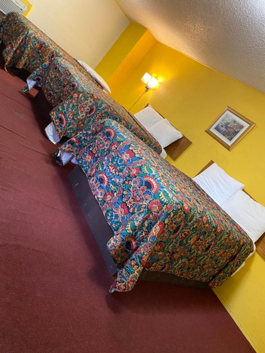 Bedroom 3, Madill Inn, Marshall