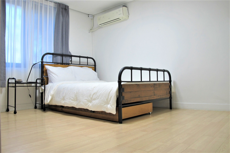 Bedroom 2, Mt Seorak the East Sea and Hot spring, Sokcho