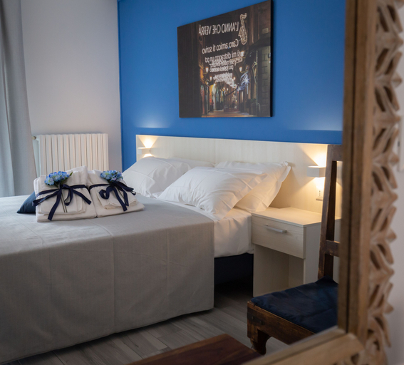 Bedroom 4, Mary's Tower, Bologna