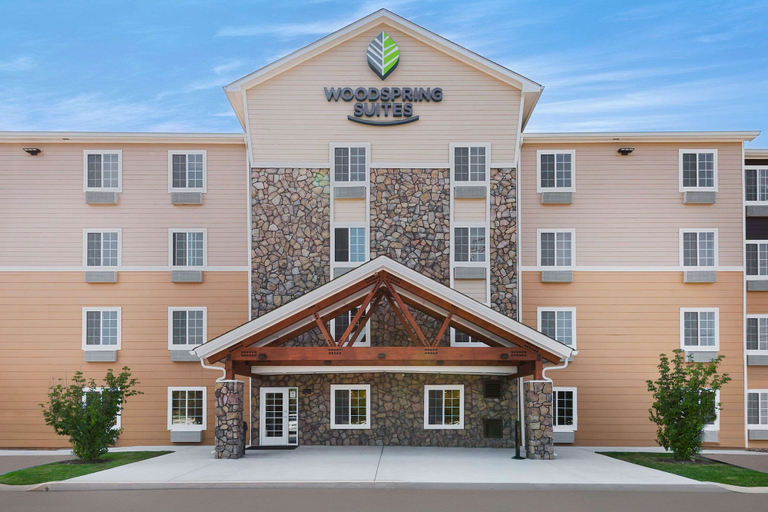 Exterior & Views 1, WoodSpring Suites Chattanooga, Hamilton