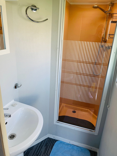 Bathroom 3, Fantasy Island Caravan Hire, Lincolnshire