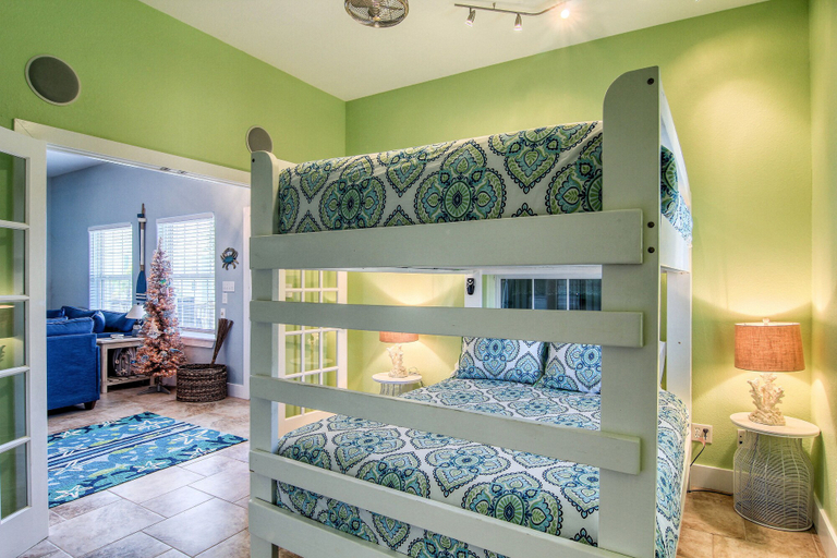 Bedroom 2, La Ola Vida, Nueces