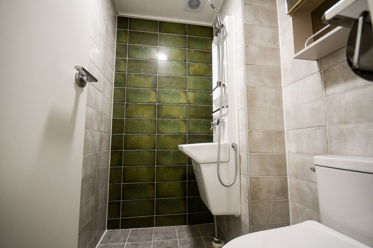 Bathroom 3, BLUEHUM Guesthouse - Hostel, Bupyeong