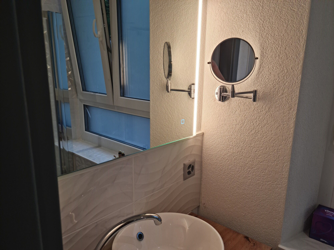 Bathroom 4, LA FACTORY by LNA, Porrentruy