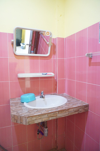 Bathroom 4, Sangthong Andaman Resort, Kapoe