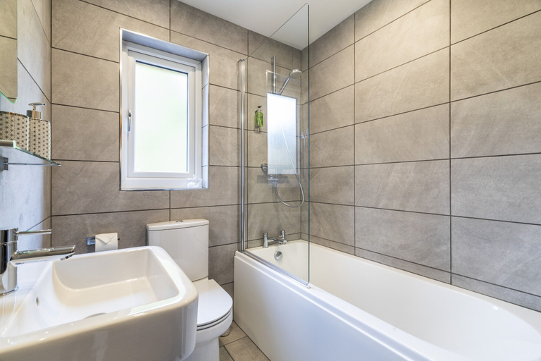 Bathroom 4, Throstle Nest Farm Lodges, North Yorkshire