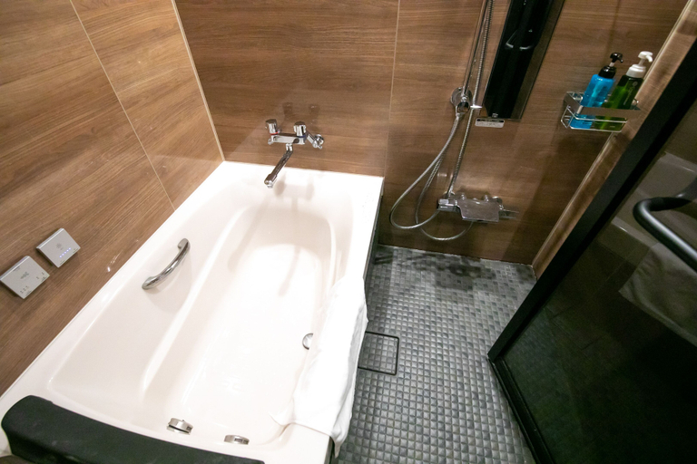 Bathroom 5, Noyado Uehonmachi, Osaka