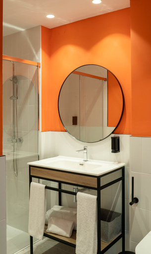 Bathroom 4, Aparthotel Kora Green City, Álava