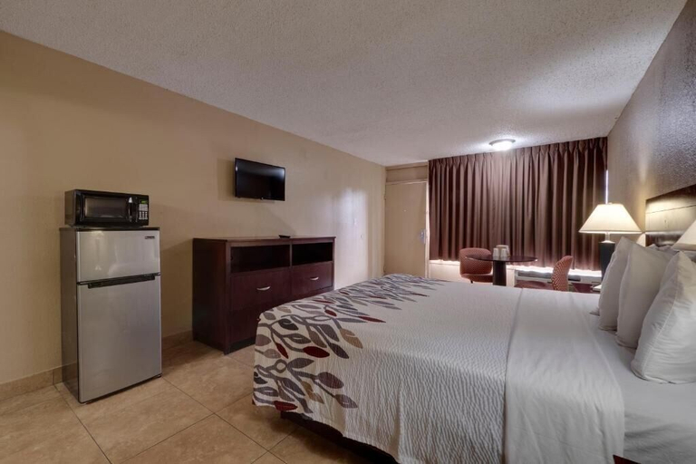 Bedroom 3, Countryside Inn & Suites Orlando, Orange
