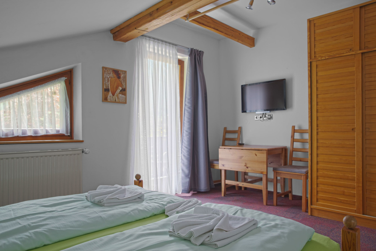 Bedroom 2, Ski&Bike Nassfeld apartments, Hermagor