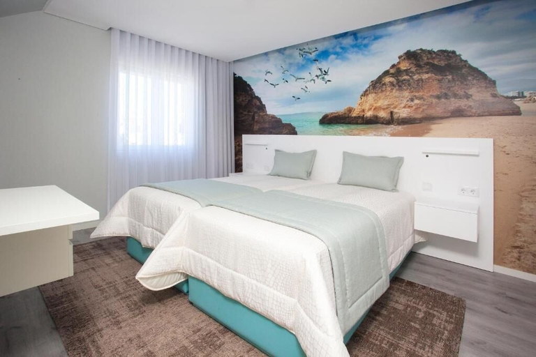 Bedroom 3, Golden Beach Guesthouse, Faro