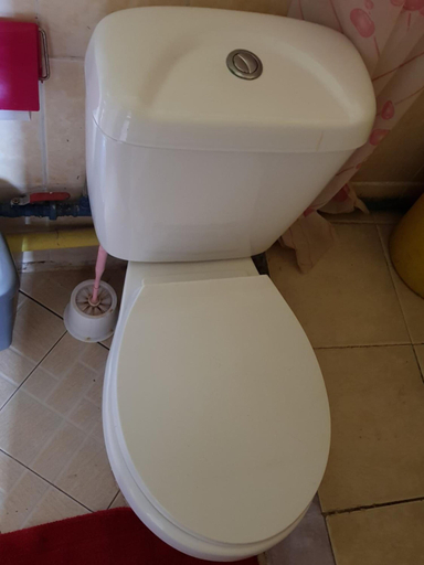 Bathroom 4, Salama Hotel, Boeny