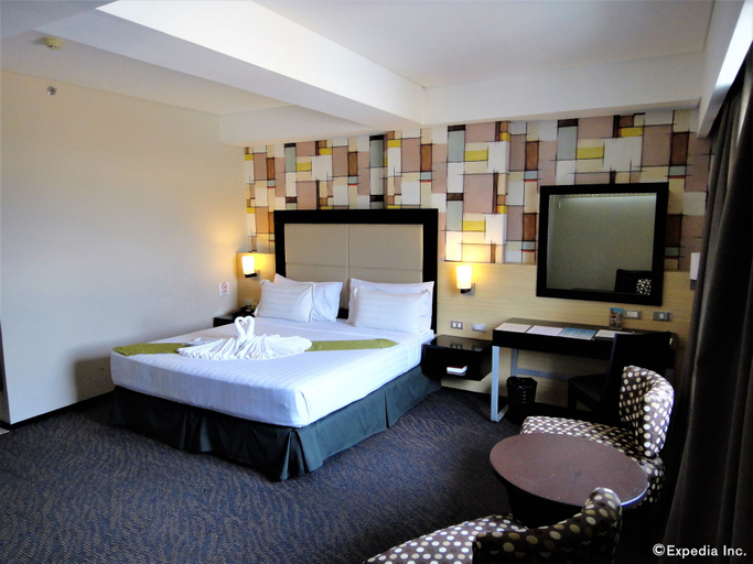 Bedroom 2, Mallberry Suites Business Hotel, Cagayan de Oro City