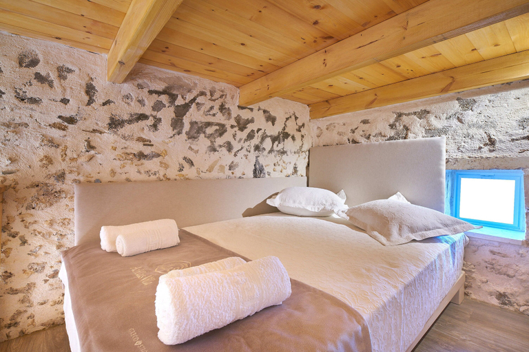 Bedroom 4, Achilleas Apartments, Crete
