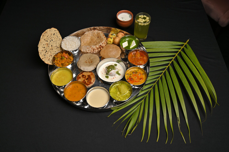 Food & Drinks 5, Hotel Tip Top International, Pune