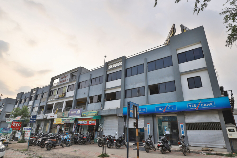 Exterior & Views 2, Hotel Red Rose Guest House, Ahmadabad