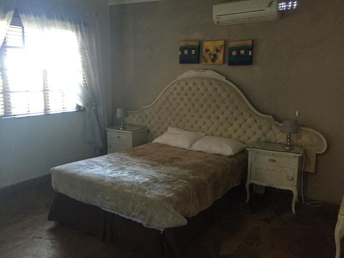 Bedroom 4, The Cradle Rest, West Rand