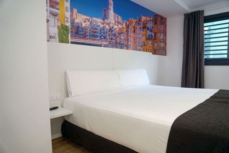 Bedroom 3, Hotel BestPrice Girona, Girona