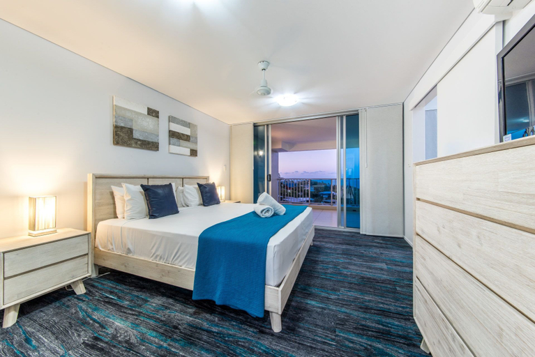Bedroom 2, Coral View at Azure Sea, Whitsunday