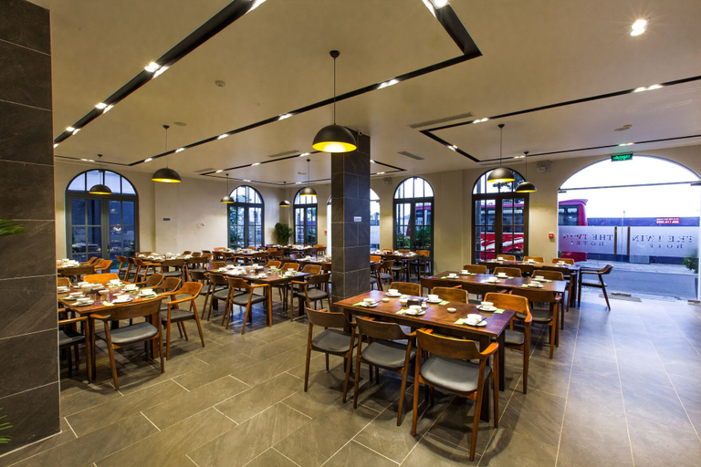 Food & Drinks 5, The Twin Hotel, Hạ Long