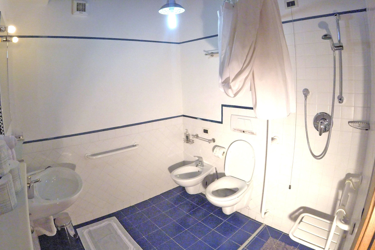 Bathroom 3, Agriturismo la Torre, Lucca
