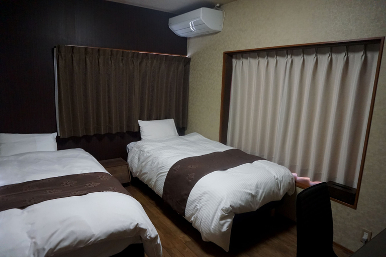 Bedroom 3, Restaurant & Inn KANAZAWA ATSUSHI, Kanazawa
