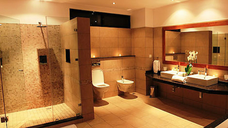 Bathroom 4, Villa Kalista Luxury Villas, Msambweni