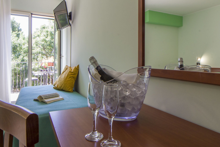Bedroom 4, Poggio Active Hotel, Foggia