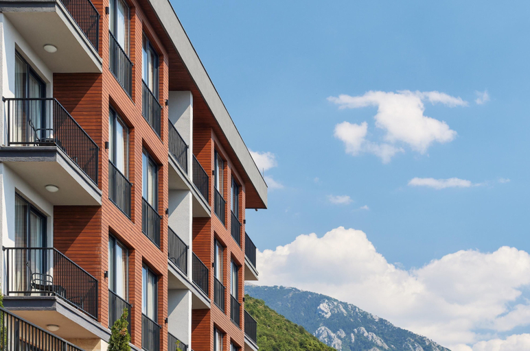 Exterior & Views 2, Bayview Hills Luxury Residences