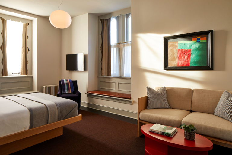 Bedroom 13