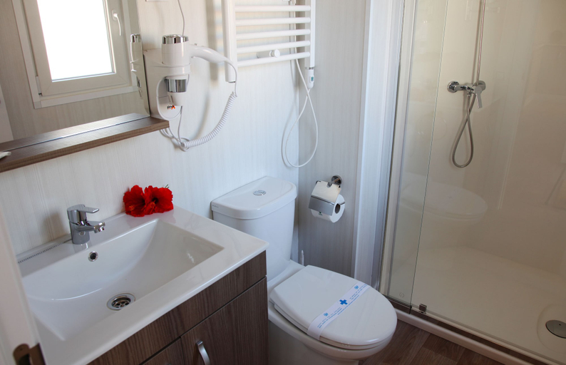 Bathroom 3, Devesa Gardens Camping & Resort, Valencia