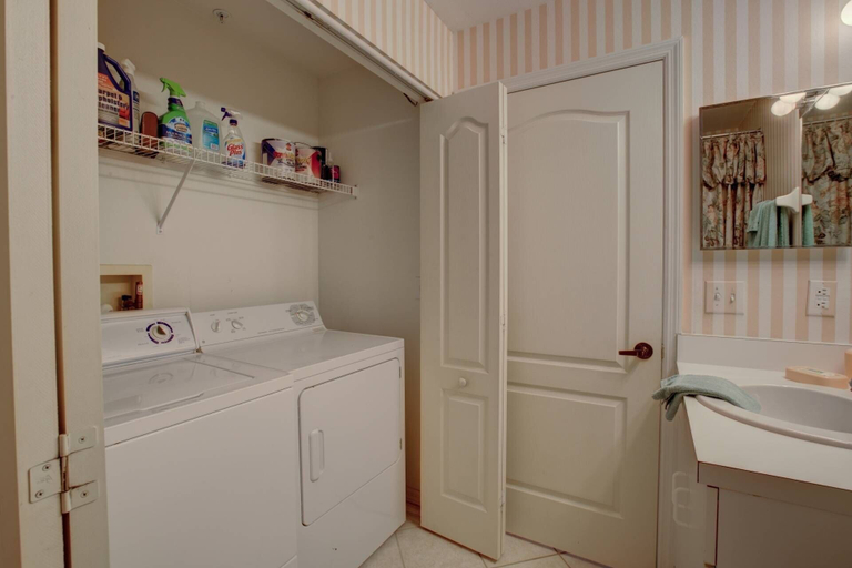 Bathroom 4, Hickory on the Golf Course, Sarasota